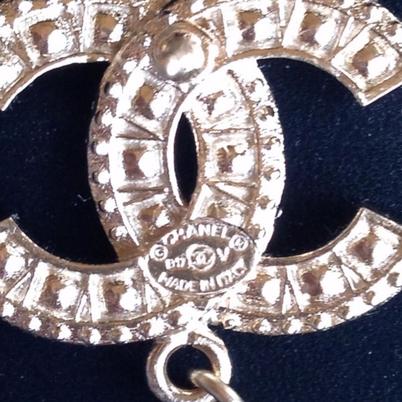 Chanel crystal cc pearl dangle earrings - Picture 5 of 5